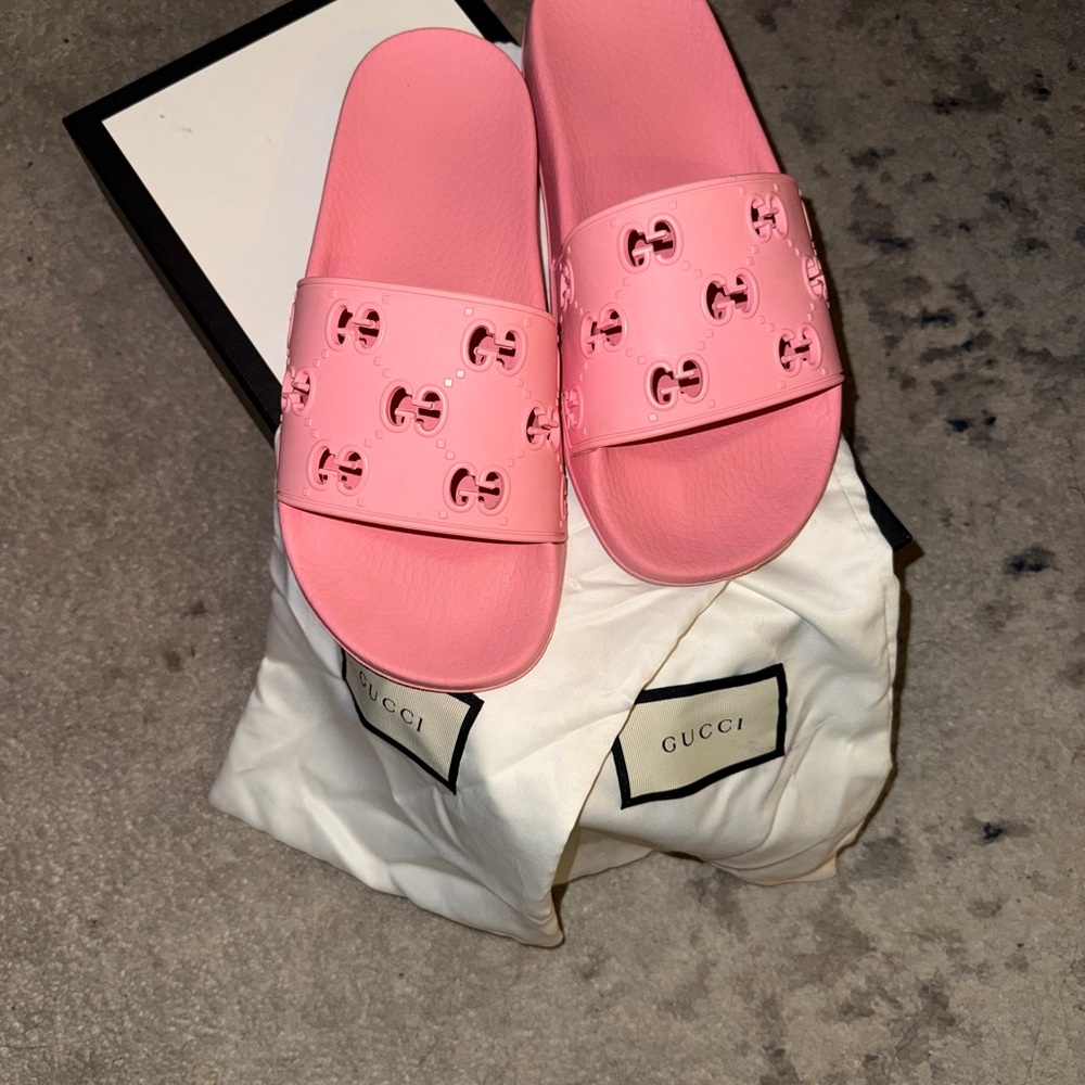 Gucci Pink Logo Slide Sandals